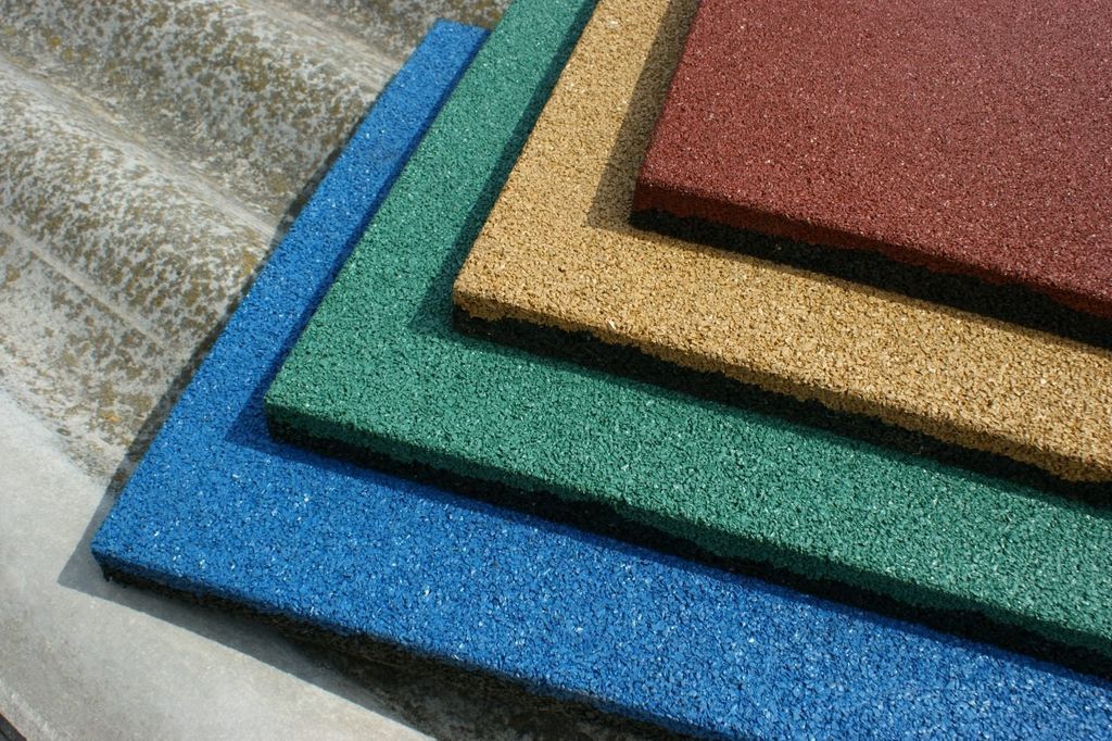 Продажа резиновой тротуарной плитки в Коммунаре